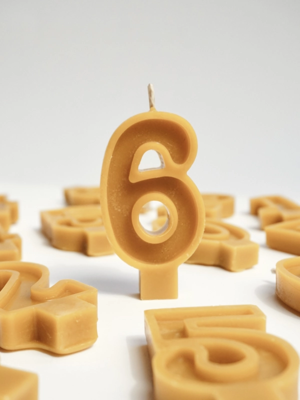 Miodowe cyferki | świece urodzinowe